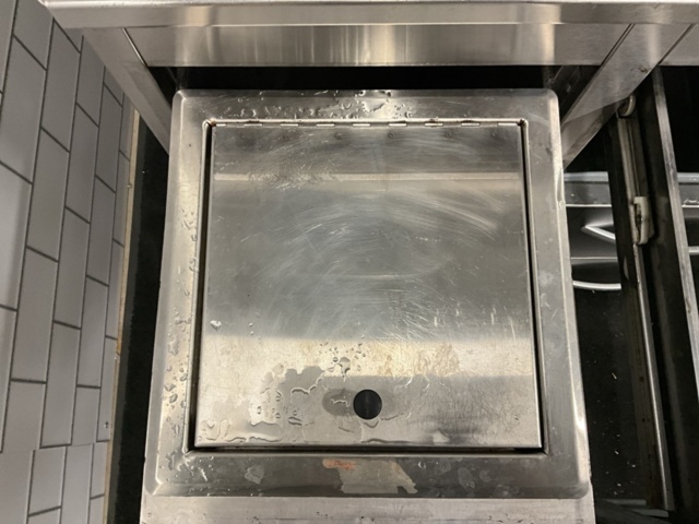 1198371-7 Refrigerated counter with sausage warmer