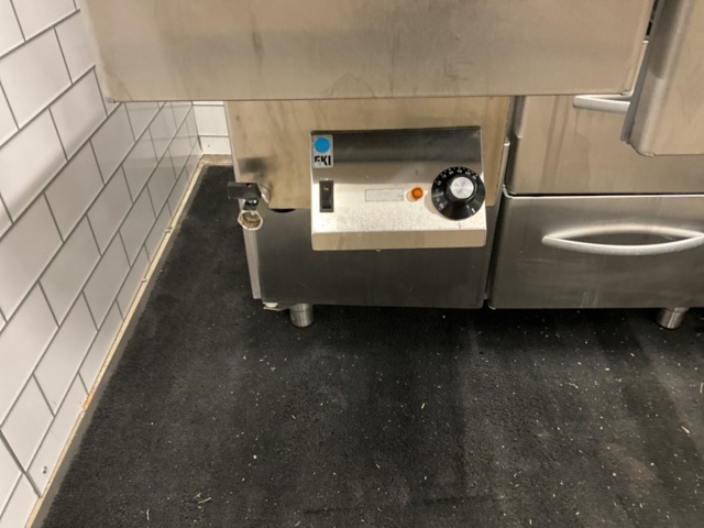1198371-8 Refrigerated counter with sausage warmer