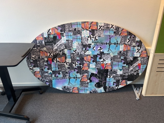 1325623-3 Large collection of various office furniture