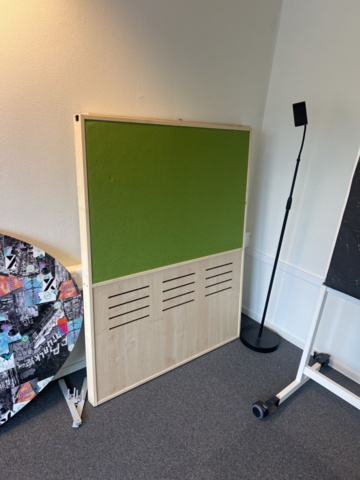 1325623-4 Large collection of various office furniture