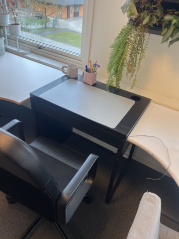 1325623-21 Large collection of various office furniture