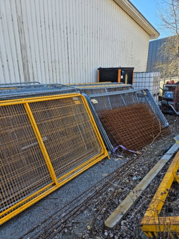 1346443-4 Collection with construction fence for demarcation