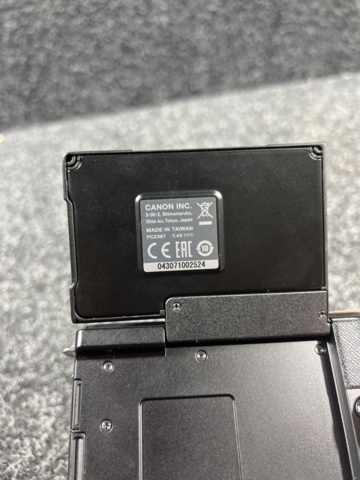 1325636-7 System camera - Canon EOS M200