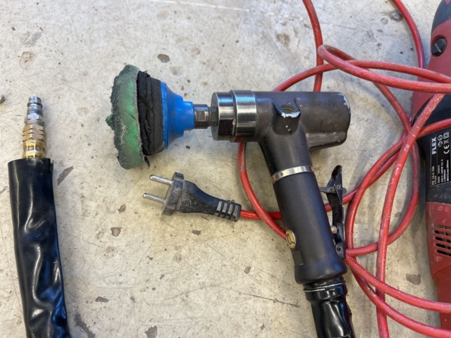 1332628-2 Polishing machine