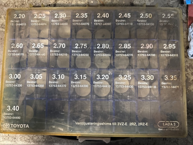 1321617-9 Shims for valve adjustment for Toyota