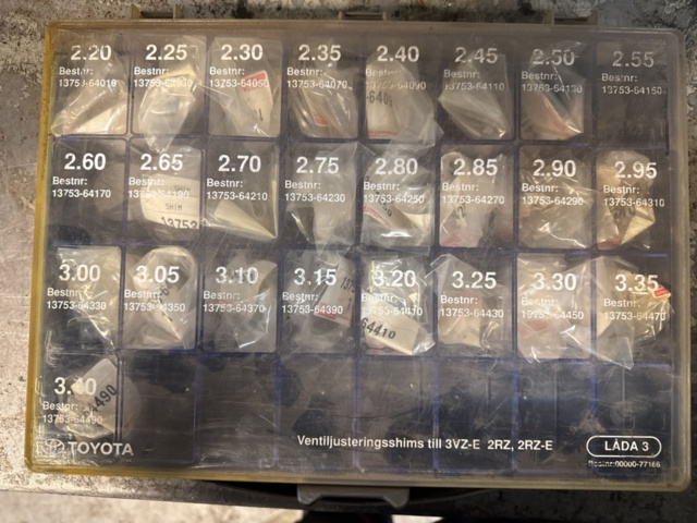 1321617-11 Shims for valve adjustment for Toyota