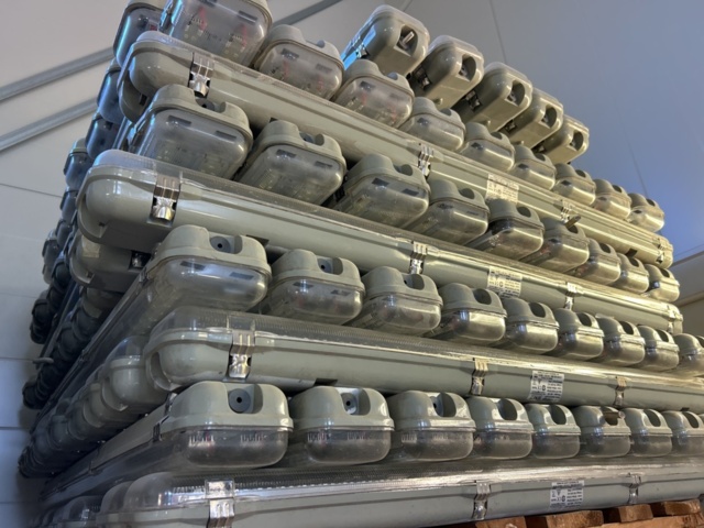 1332660-1 LED-armaturer ca 85st – Vensti NK-T85050WF4-40WF