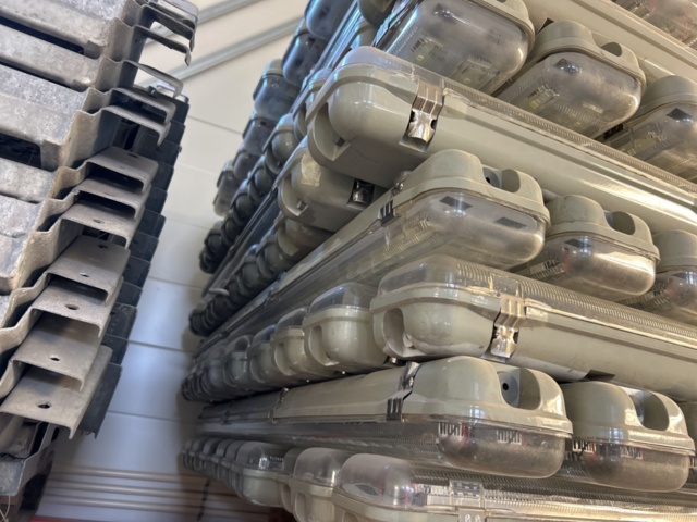 1332660-5 LED-armaturer ca 85st – Vensti NK-T85050WF4-40WF