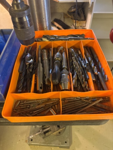 1135760-6 Pelarborrmaskin Strands inkl tillbehör