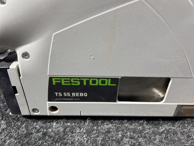 1333981-3 Circular saw and computer monitor - Festool / BenQ