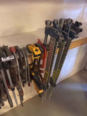 1135775-2 Screw clamps different sizes