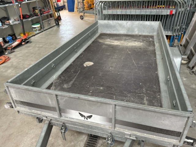 1332679-3 Trailer - NIEWIADÓW -2021