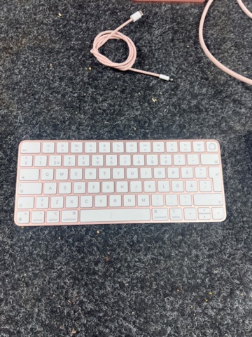 1325639-2 iMac 24" M1/8GB -2021