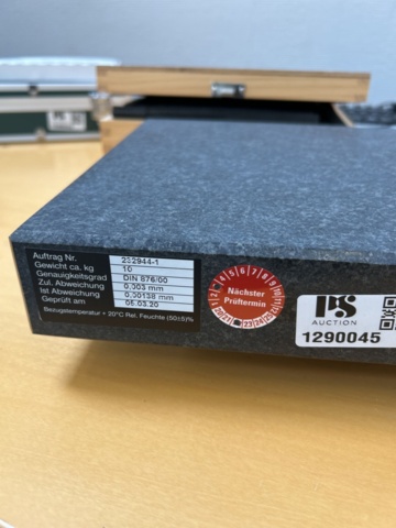 1290045-3 Flat table - Planolith granite 25x25 cm