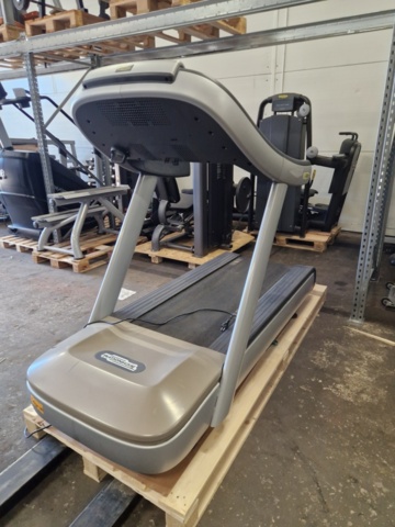 1347535-1 Treadmill Technogym 700 Run