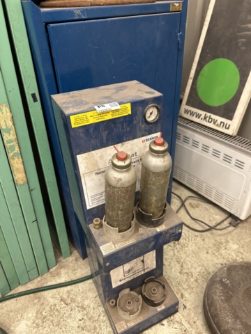 1332635-1 Berner Aeromat filling machine with cabinet