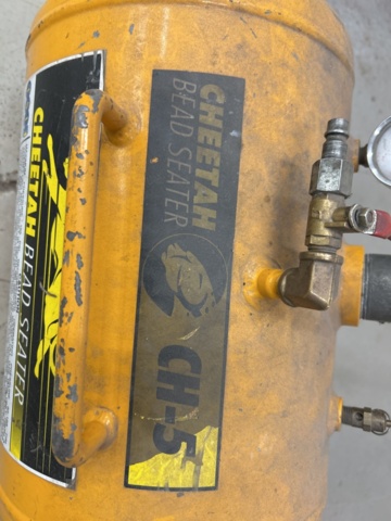 1332641-6 Air Bazooka Cheetah Bead Seater CH-5