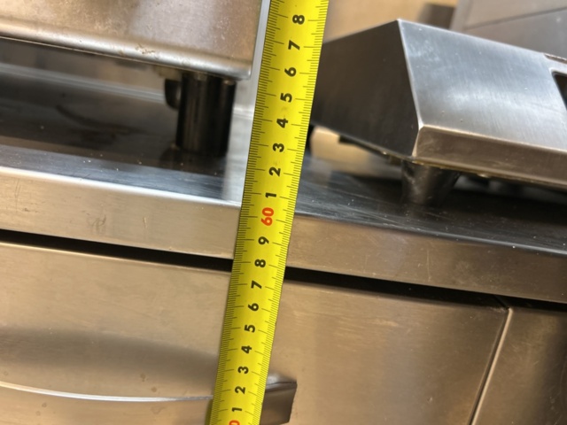 1308504-11 Grill cooling bench with 8 drawers