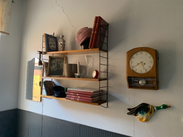 1347389-1 Art and interior design