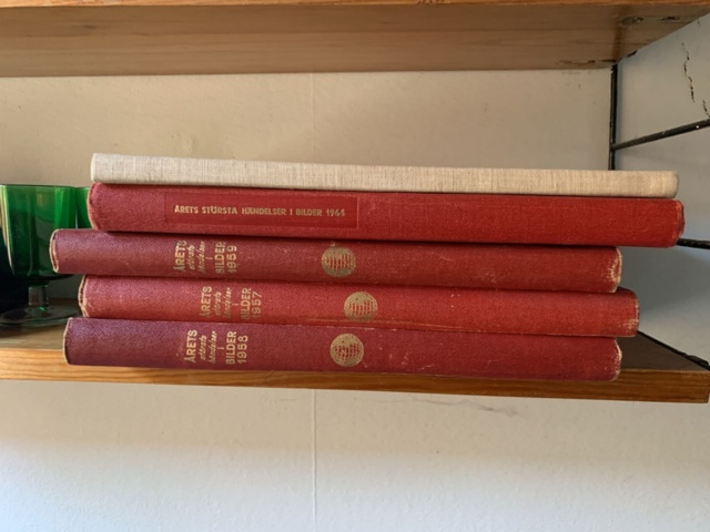 1347389-5 Art and interior design