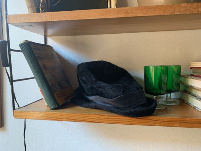 1347389-6 Art and interior design