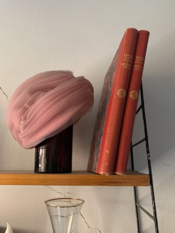 1347389-10 Art and interior design