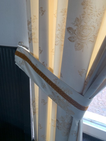 1347389-16 Art and interior design