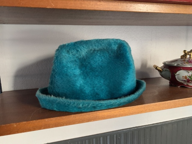 1347389-26 Art and interior design