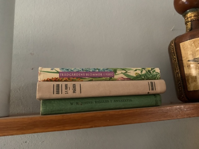 1347389-60 Art and interior design