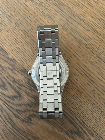 1343584-3 Maurice Lacroix Aikon Automatic 42mm โ Black dial, steel