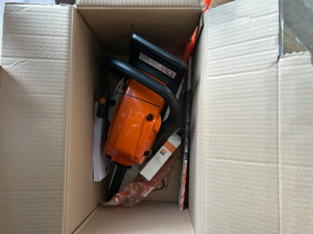 1343599-5 Chainsaw STIHL MS 261 C in cardboard box
