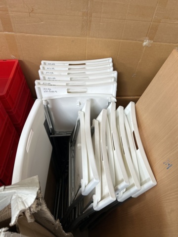 1290073-4 Partytält 3x3 meter med bord och stolar