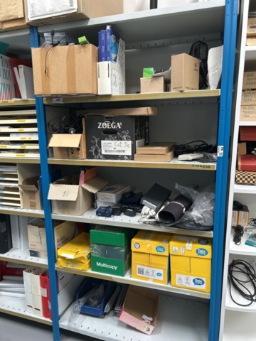 1290102-3 Warehouse shelves 3 sections with corner shelf