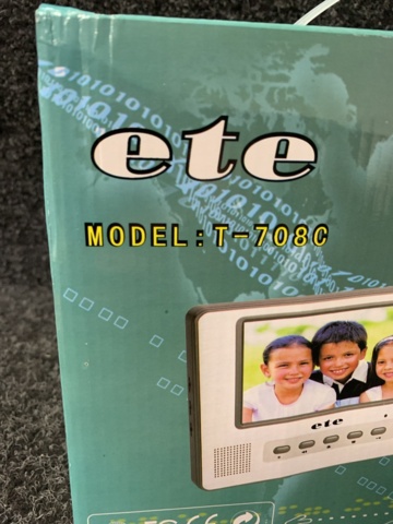 1347852-3 Ringklocka med videofunktion