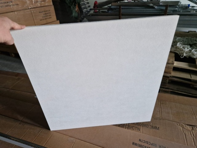 1347996-5 Complete suspended ceiling package white color with support structure 80m2