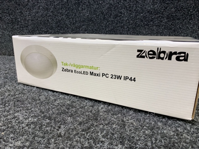 1348253-4 5 ceiling/wall luminaires Zebra EcoLED Maxi PC 23W