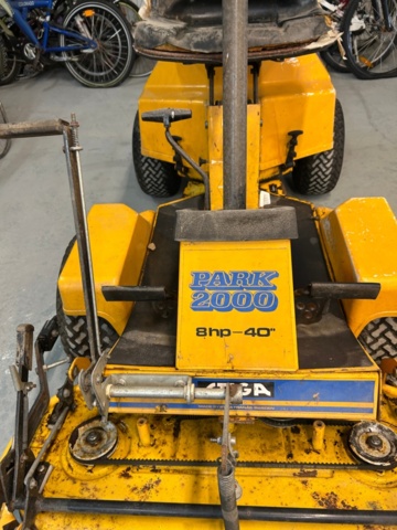 1348707-3 Front mower Stiga park 2000