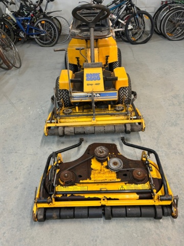 1348707-2 Front mower Stiga park 2000