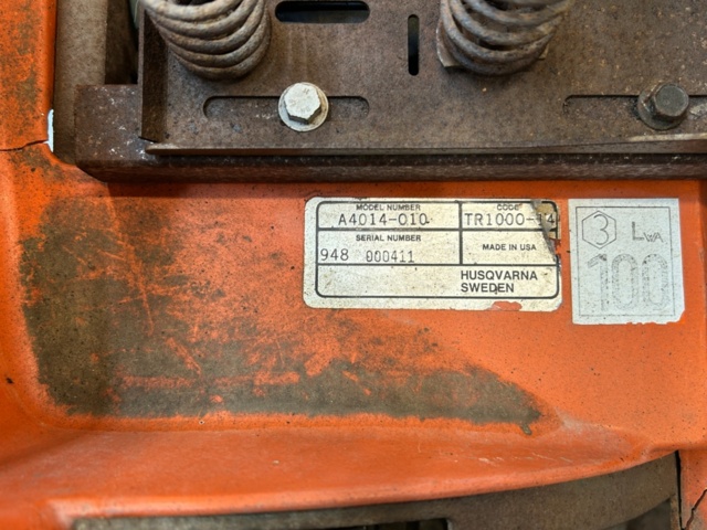 1348708-11 Åkgräsklippare Husqvarna Lt 1000-14