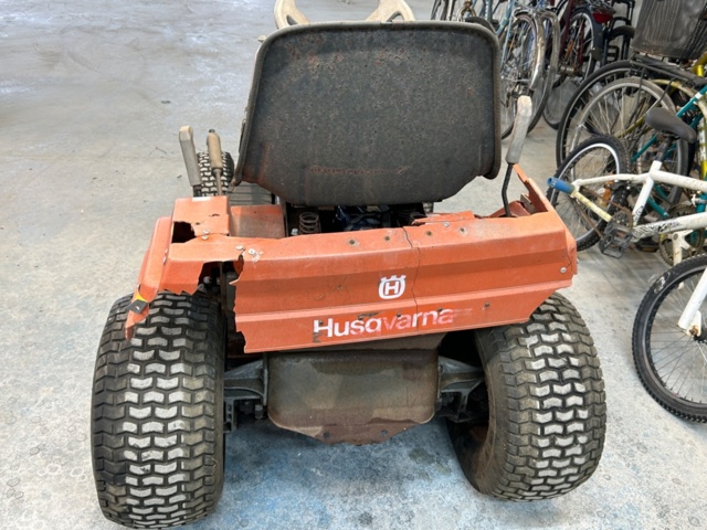 1348708-4 Åkgräsklippare Husqvarna Lt 1000-14