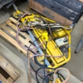 1348721-1 Vacuum lifter with 4 suction feet