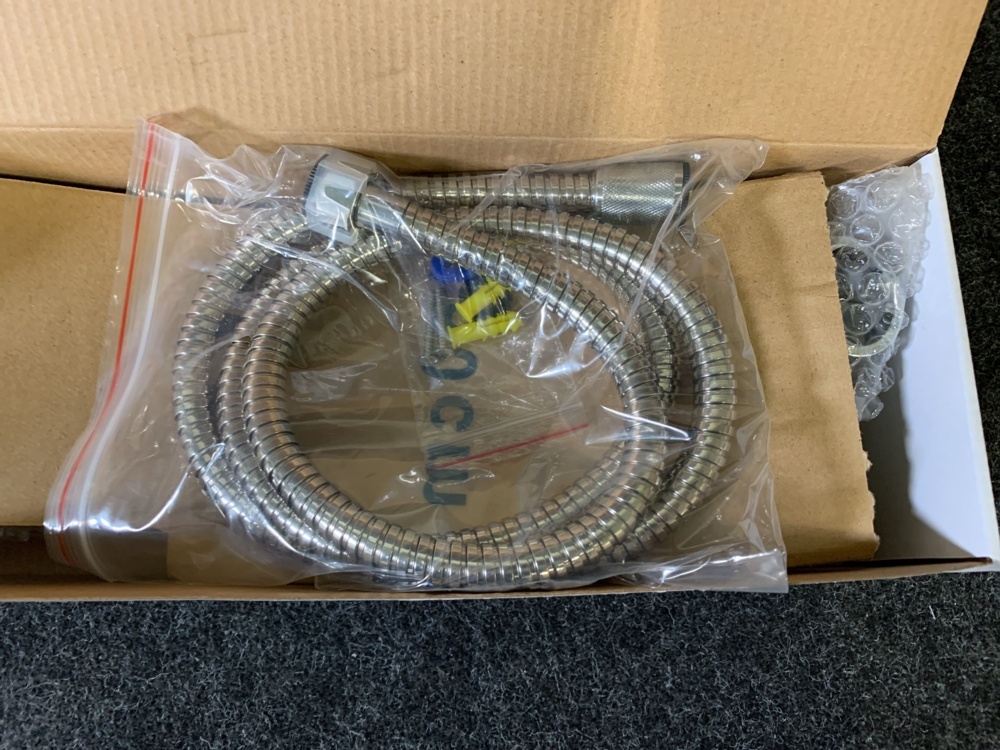 1348551-2 Shower set