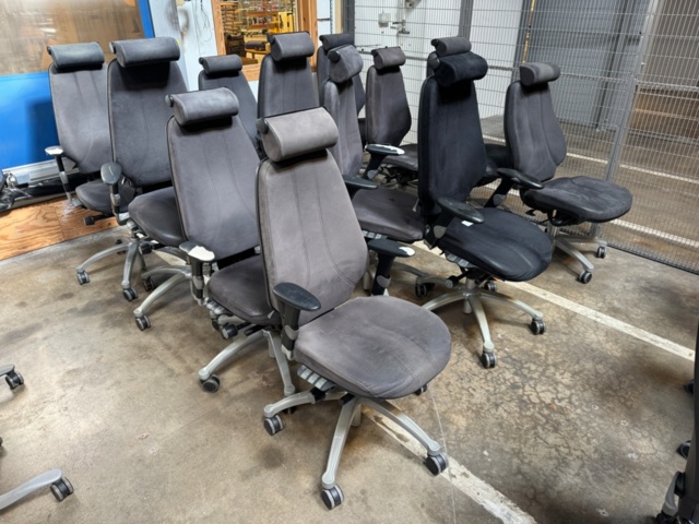 1347784-1 RH Logic 400 office chairs, 12 pcs