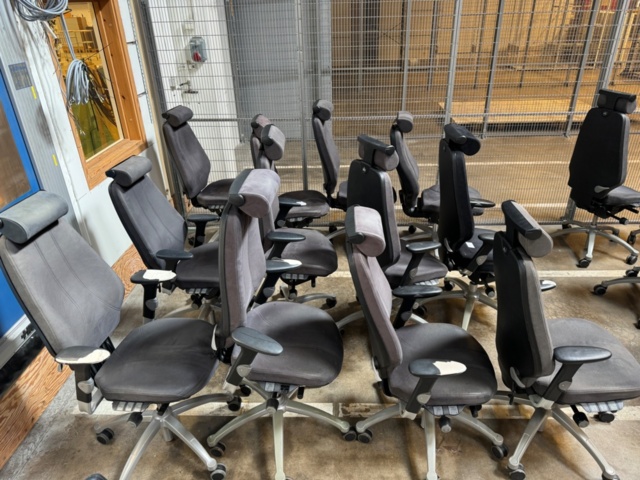 1347784-3 RH Logic 400 office chairs, 12 pcs