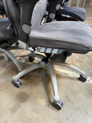 1347784-4 RH Logic 400 office chairs, 12 pcs