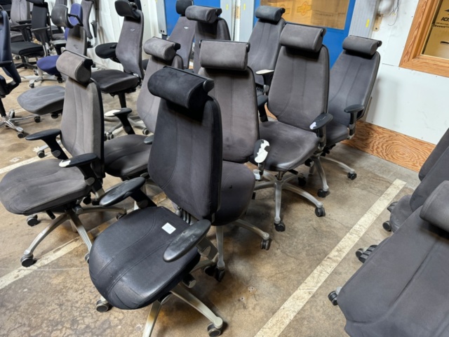 1347784-8 RH Logic 400 office chairs, 12 pcs