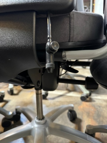 1347784-10 RH Logic 400 office chairs, 12 pcs