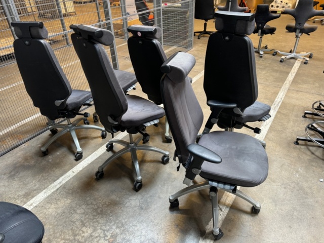 1347785-4 RH Logic 400 office chairs, 6 pcs