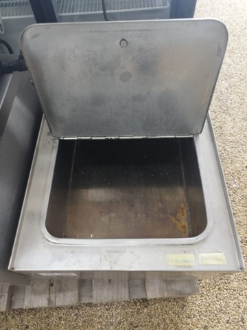 1322231-2 Heating container, stainless steel and thermostat