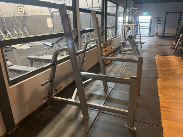 1308537-8 Barbell Station - Nautilus